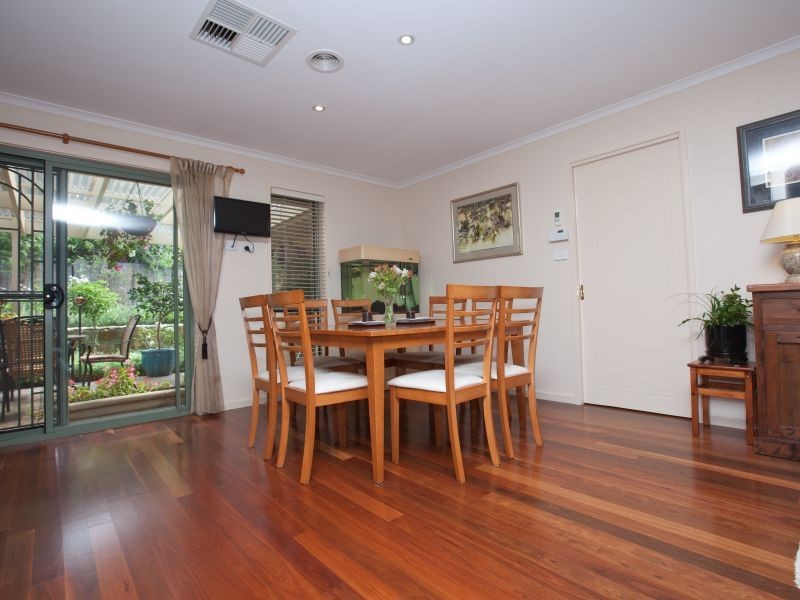 14 Morley Way, Jerrabomberra NSW 2619