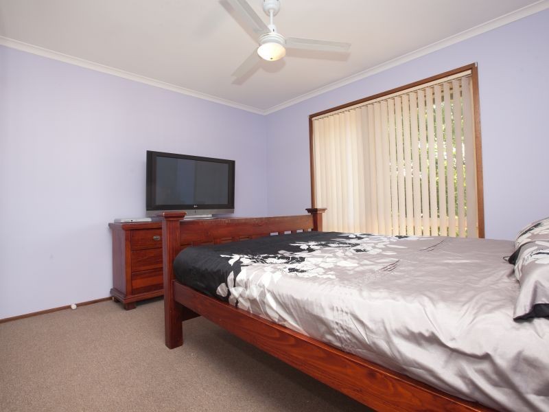 32 Tregellas Crescent, Banks ACT 2906