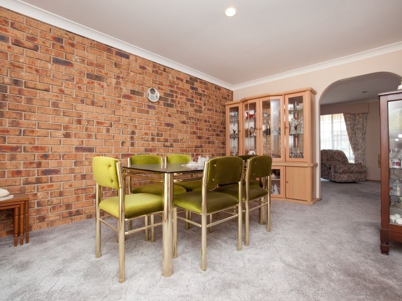 2 Whitton Place, Monash ACT 2904