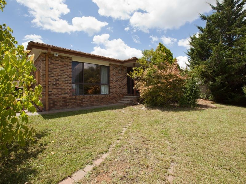 4 Docker Place, Kambah ACT 2902