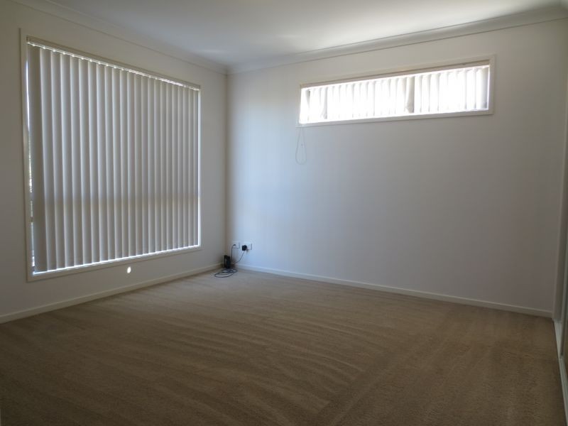 12 Rolls Place, Franklin ACT 2913