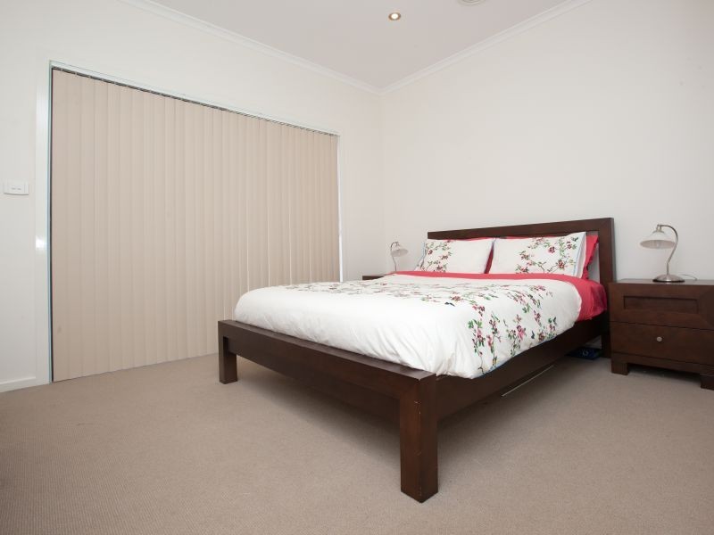 8 Purves Place, Conder ACT 2906