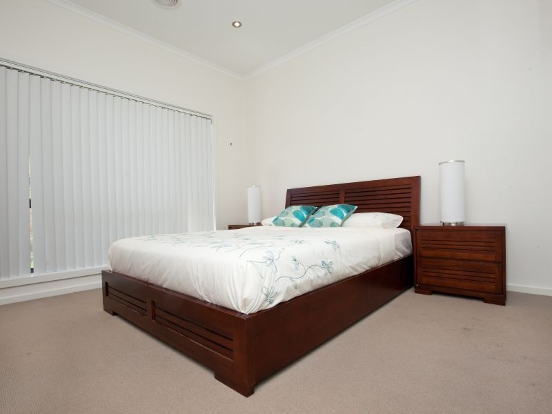 8 Purves Place, Conder ACT 2906