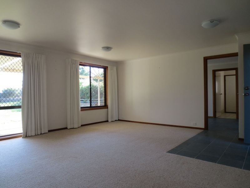 9 Fenston Place, Gilmore ACT 2905