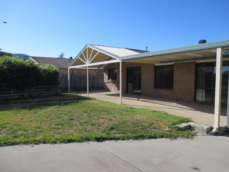 9 Fenston Place, Gilmore ACT 2905