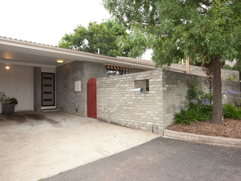 5 Bruce Place, Farrer ACT 2607