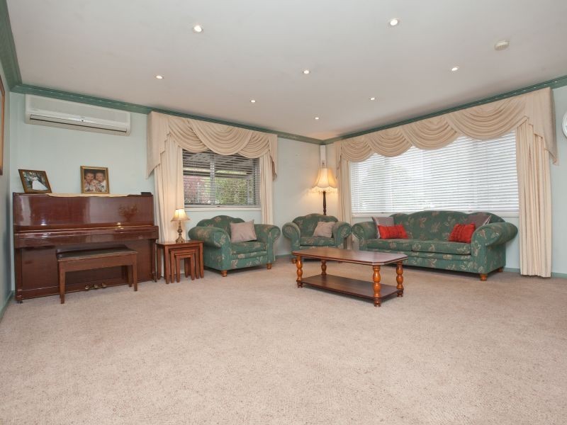 56 Elizabeth Crescent, Queanbeyan NSW 2620