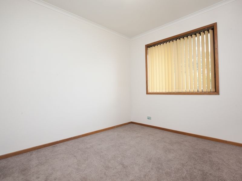 2 White Place, Banks ACT 2906