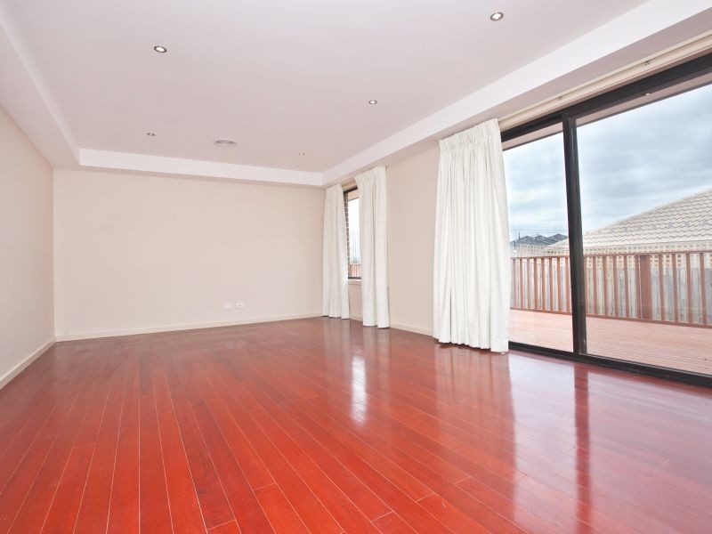 13 Marcus Faunce Street, Macgregor ACT 2615