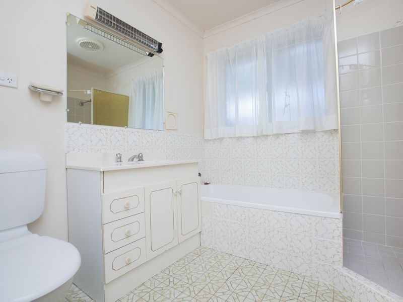 1 Glyde Place, Kambah ACT 2902