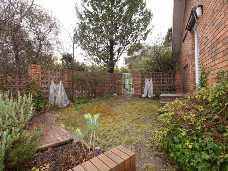 1 Glyde Place, Kambah ACT 2902