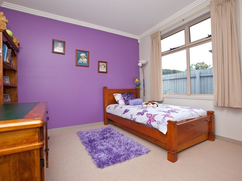 2 Rollins Place, Gordon ACT 2906