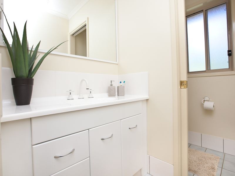 23 Dora Street, Jerrabomberra NSW 2619