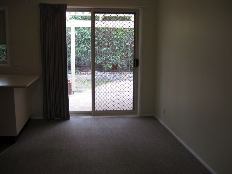 10/16 Stace Place, Gordon ACT 2906