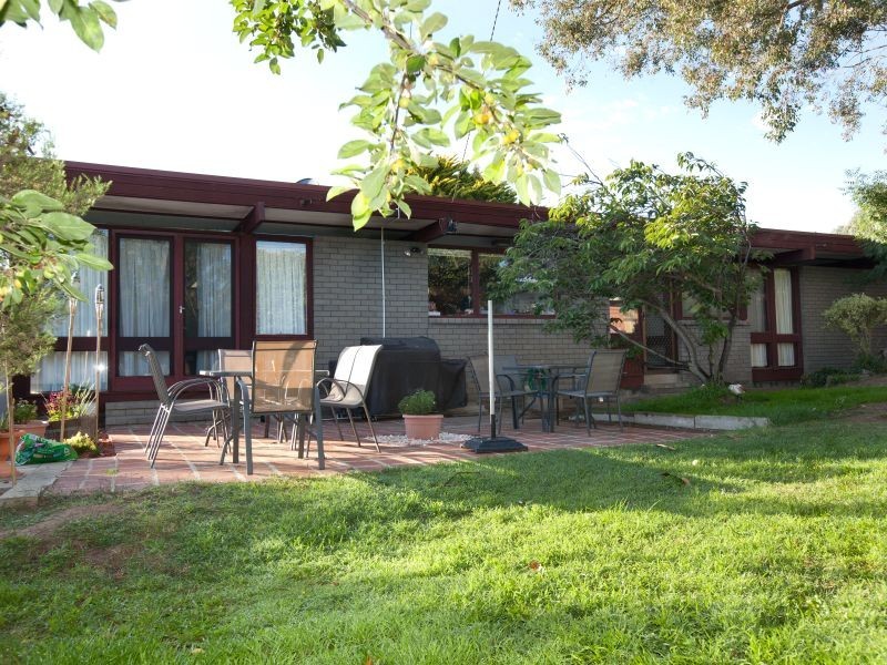 2 Whitham Place, Pearce ACT 2607