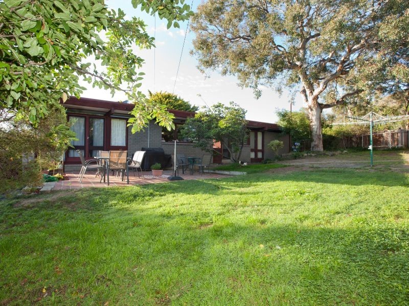 2 Whitham Place, Pearce ACT 2607