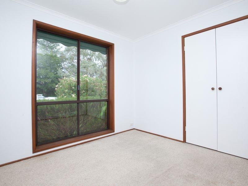 4 Gosman Close, Oxley ACT 2903