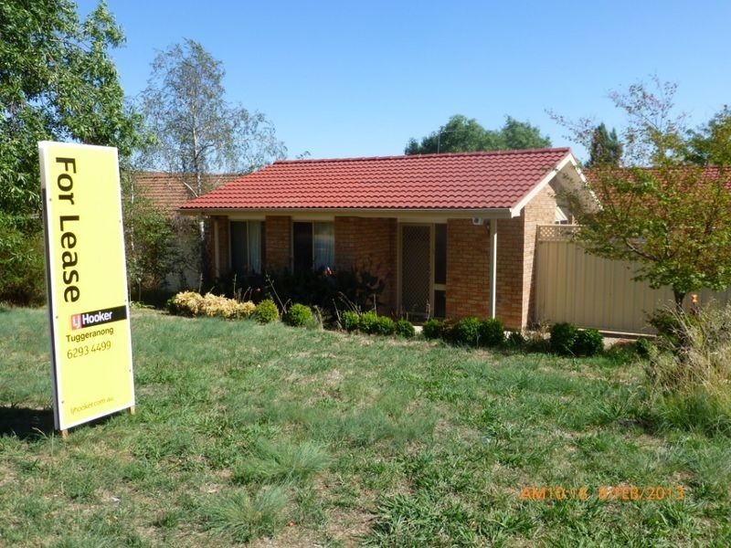 15 Ironbark Crescent, Banks ACT 2906