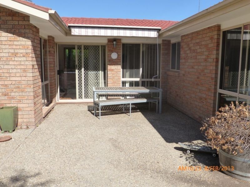 15 Ironbark Crescent, Banks ACT 2906