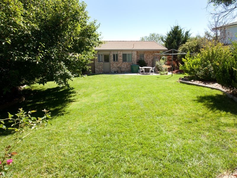 10 Menzies Court, Banks ACT 2906
