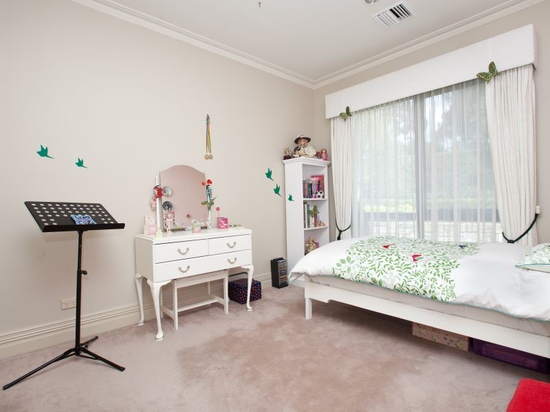 38 Lynch Street, Hughes ACT 2605