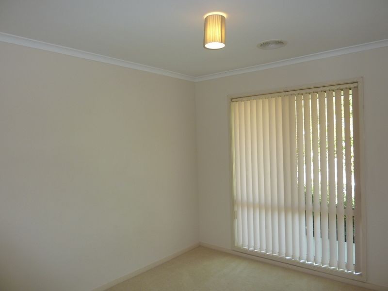94 Charterisville Avenue, Conder ACT 2906