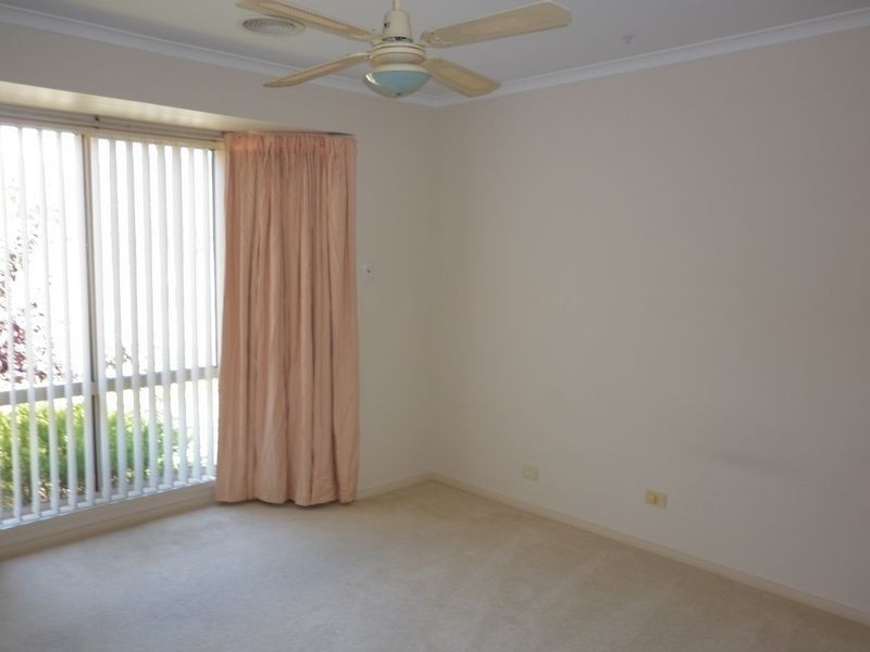94 Charterisville Avenue, Conder ACT 2906