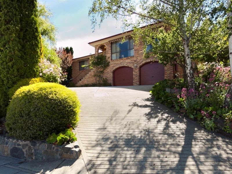 376 Bugden Avenue, Fadden ACT 2904