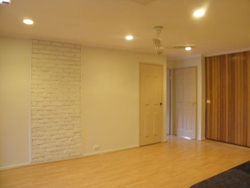 28 Merriman Crescent, Macarthur ACT 2904