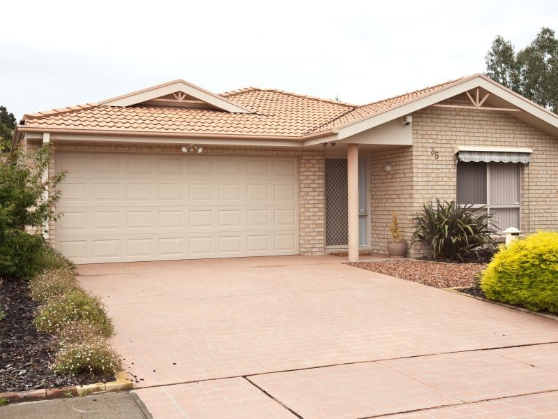 35 Oxenham Circuit, Gordon ACT 2906