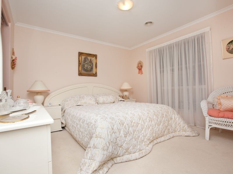 35 Oxenham Circuit, Gordon ACT 2906