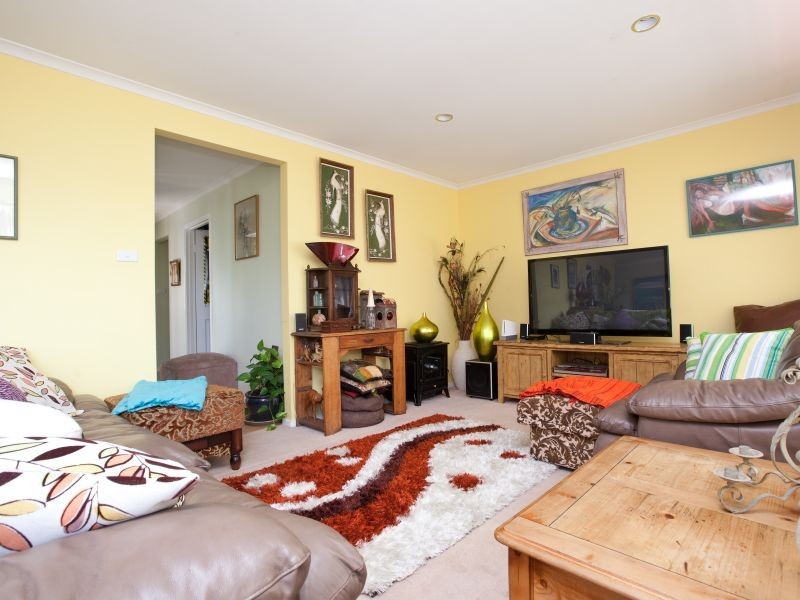12 Myles Connell Crescent, Gordon ACT 2906