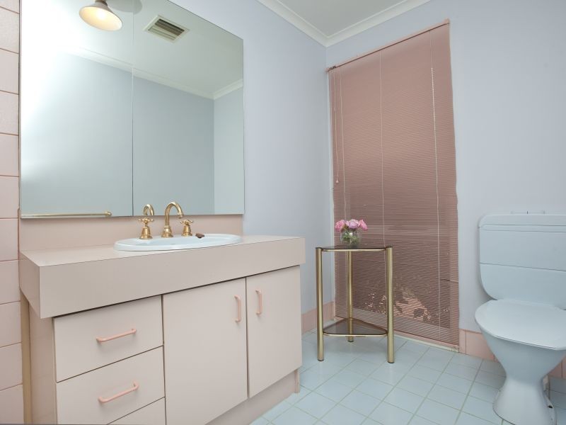 13 Thomas Hales Place, Gordon ACT 2906