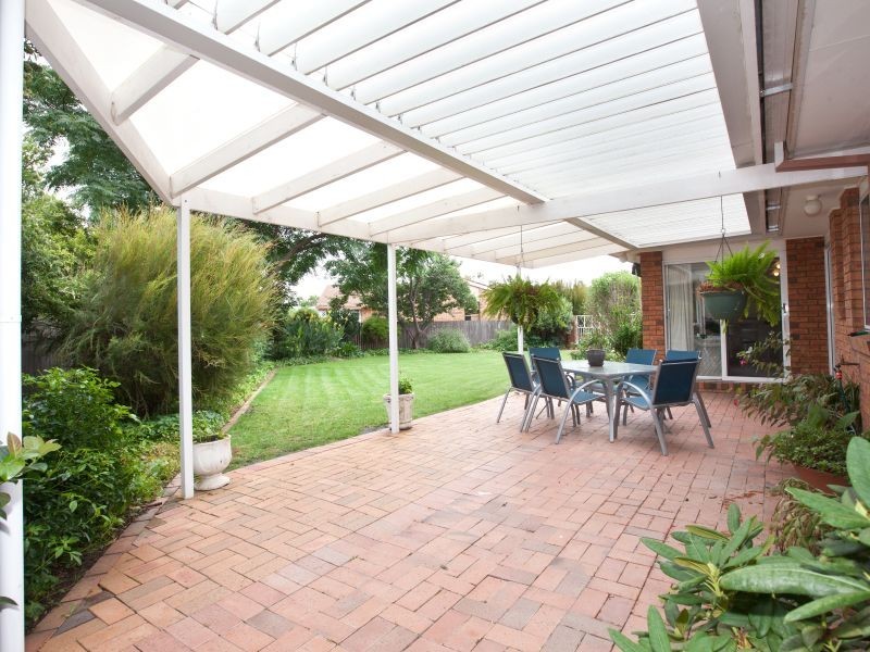 13 Thomas Hales Place, Gordon ACT 2906