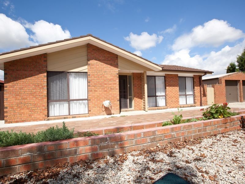 30 Corlette Crescent, Monash ACT 2904