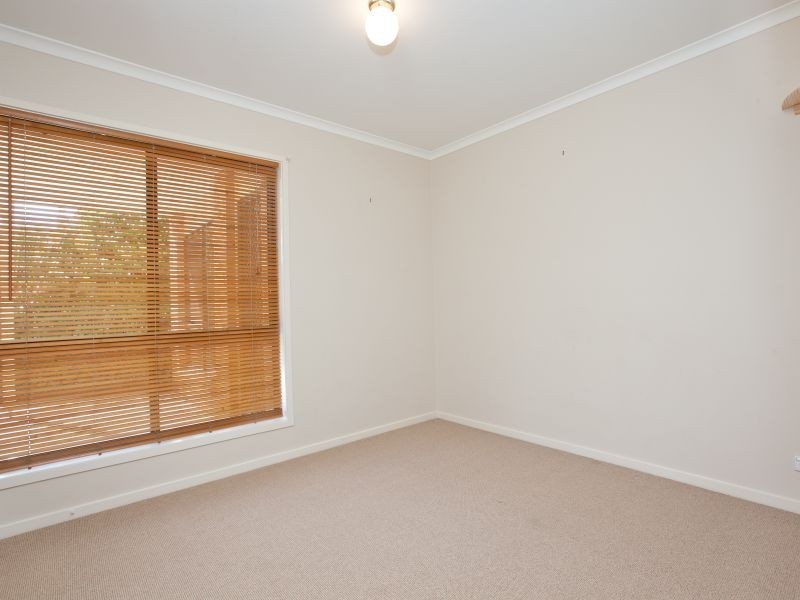 1/8 Helen Mayo Crescent, Bonython ACT 2905