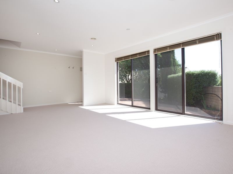 6/4 Hodgson Place, Pearce ACT 2607