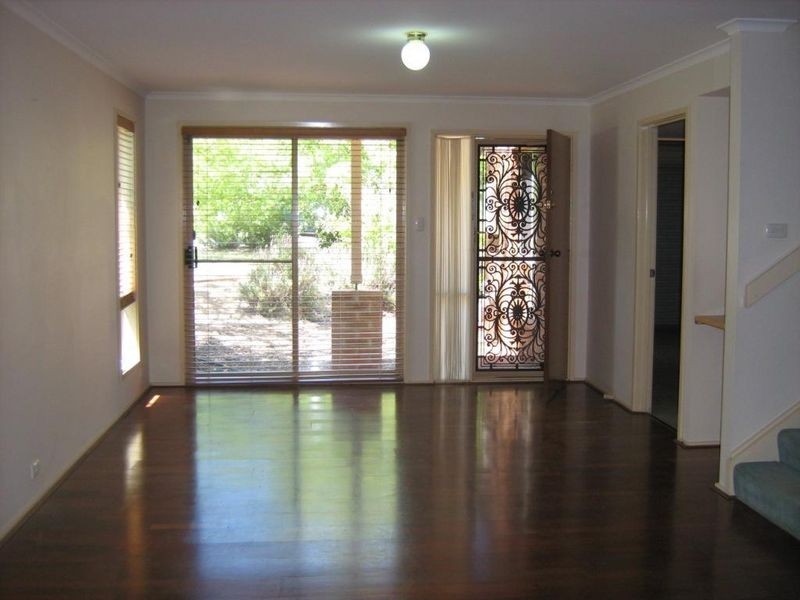 11 Brooker Street, Bonython ACT 2905