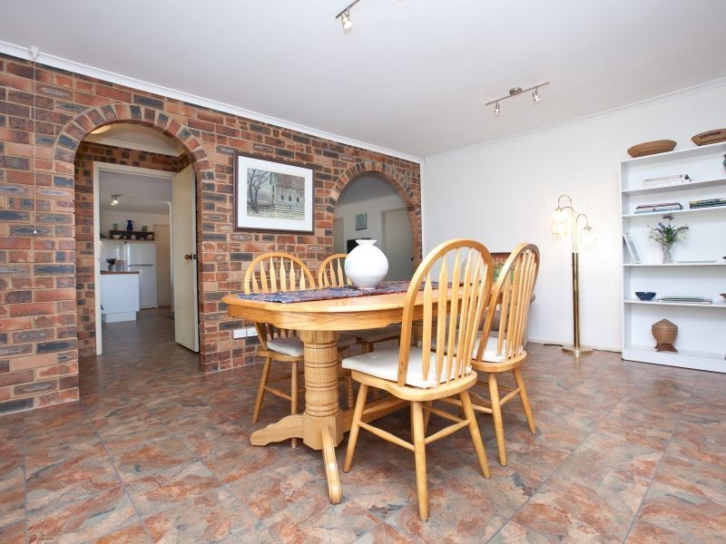 30 Enid Lorimer Circuit, Chisholm ACT 2905