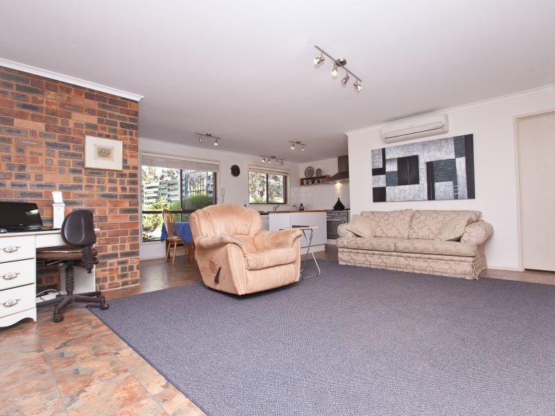 30 Enid Lorimer Circuit, Chisholm ACT 2905