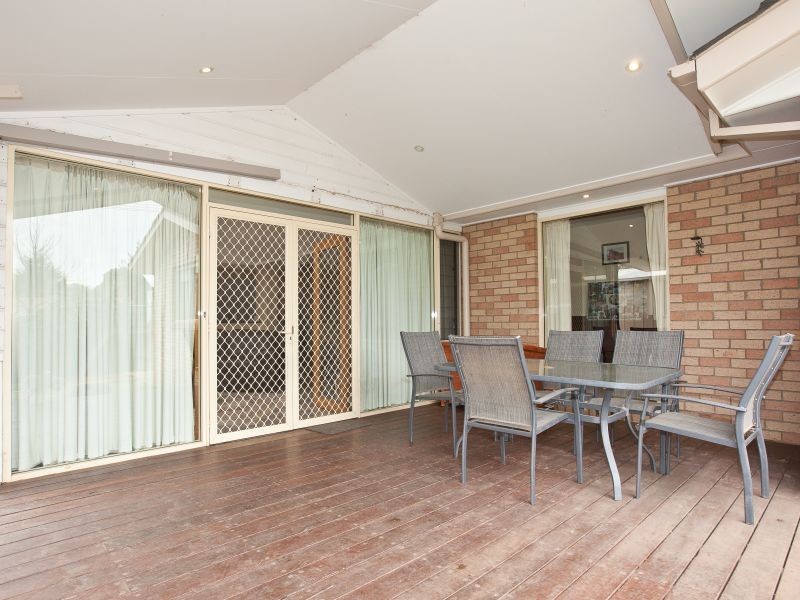 85 Freda Gibson Circuit, Theodore ACT 2905