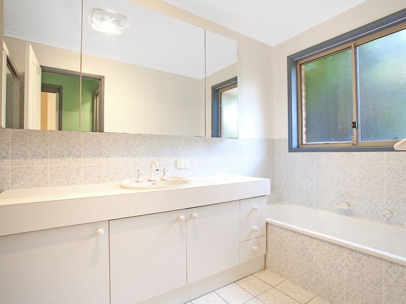 44 Kirkwood Crescent, Gordon ACT 2906