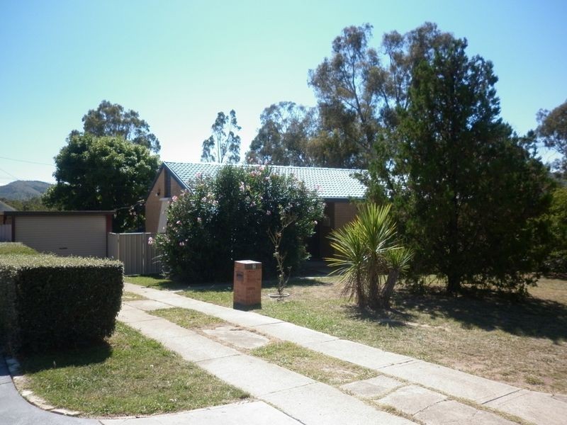 2 Maidment Place, Kambah ACT 2902