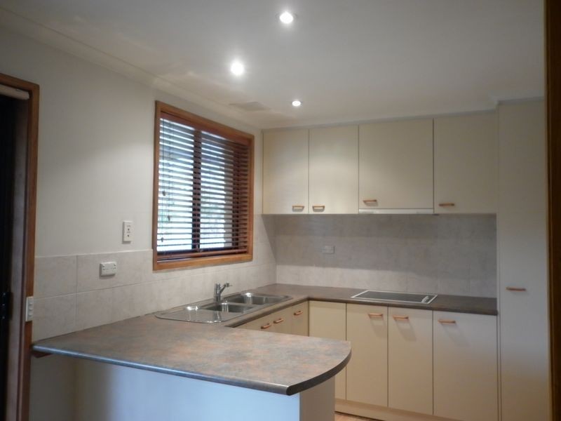 2 Maidment Place, Kambah ACT 2902