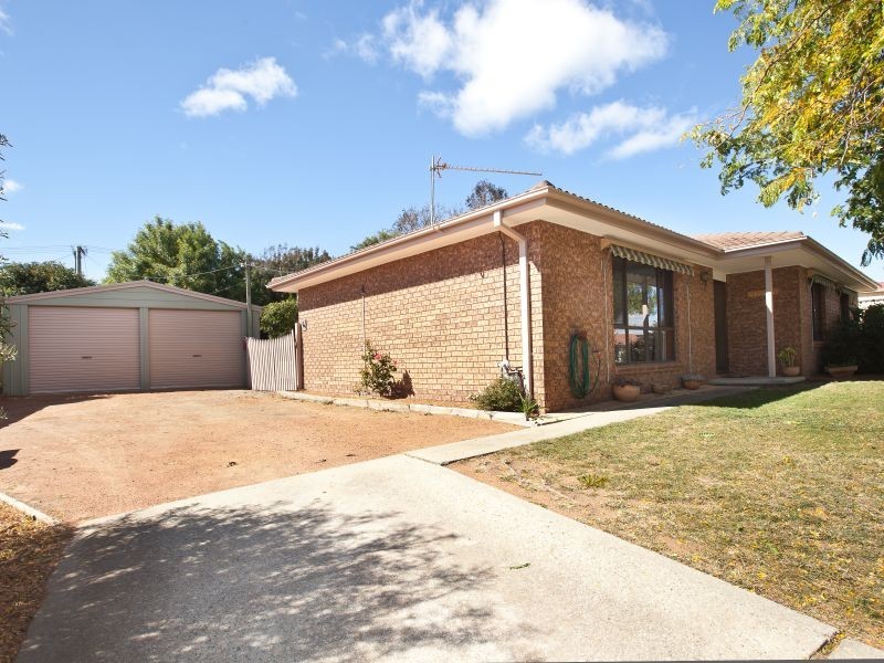 61 Emily Bulcock Crescent, Gilmore ACT 2905