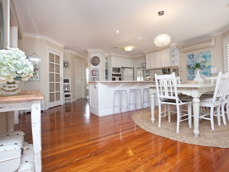 10 Whiteley Street, Conder ACT 2906