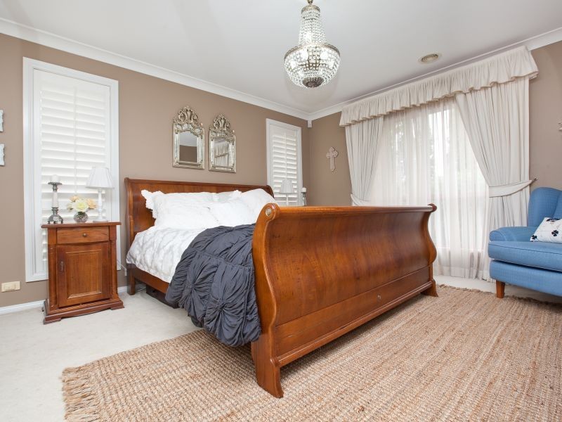 10 Whiteley Street, Conder ACT 2906