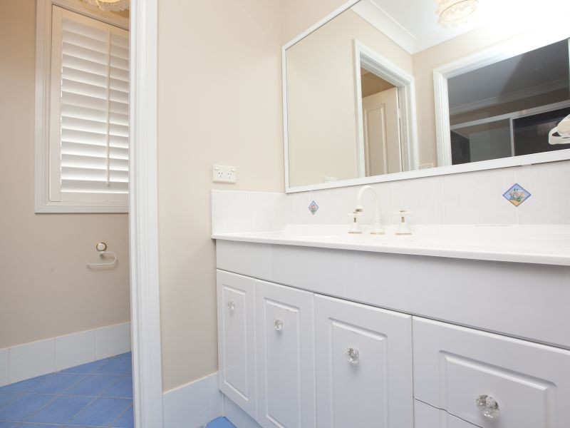 10 Whiteley Street, Conder ACT 2906