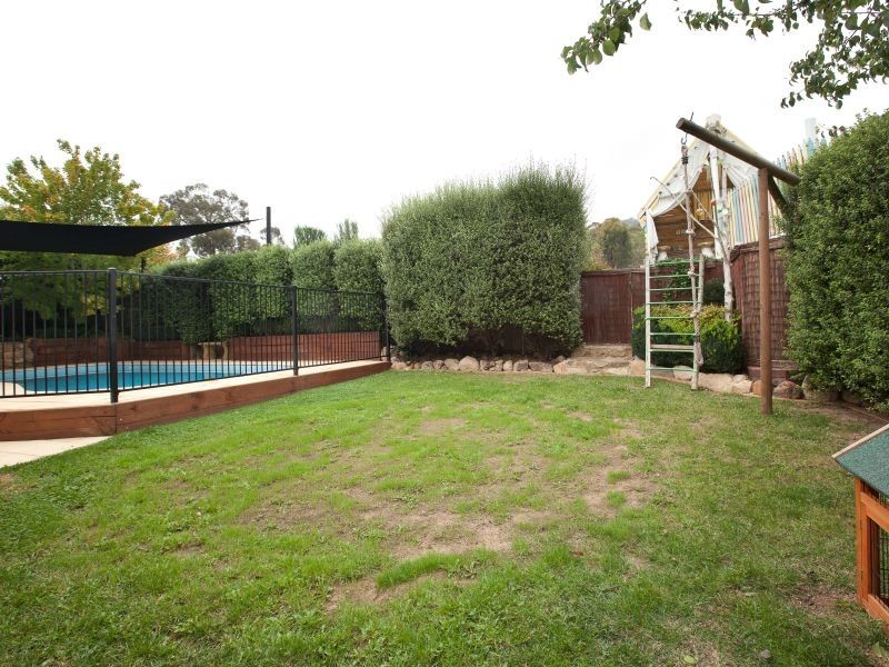 10 Whiteley Street, Conder ACT 2906