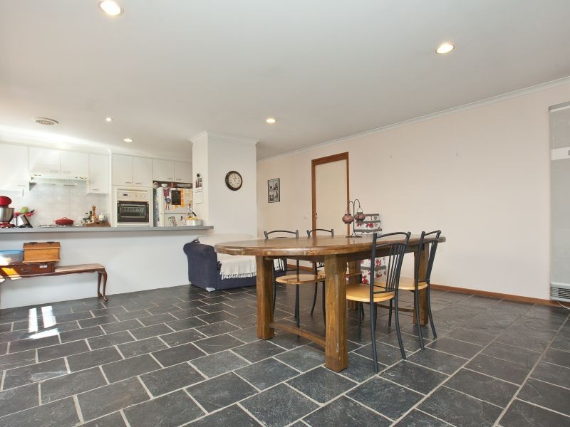 5 Mount Vernon Drive, Kambah ACT 2902